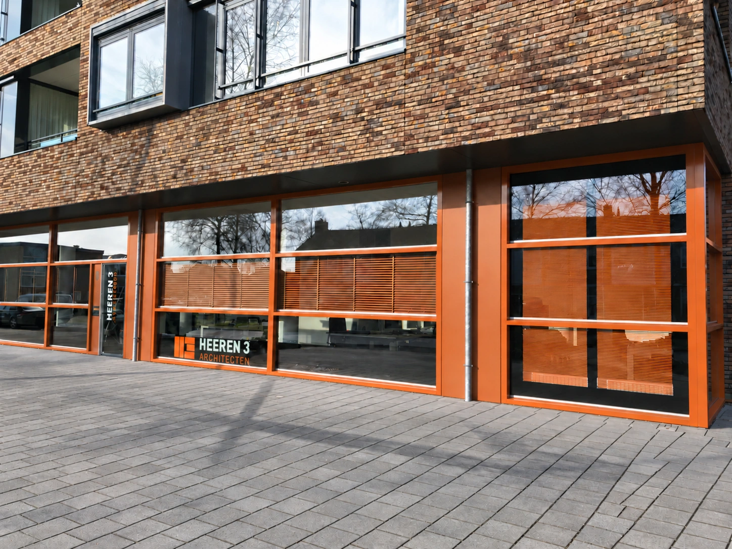 Buitenzijde van het kantoor van Heeren 3 Architecten in Heerenveen
